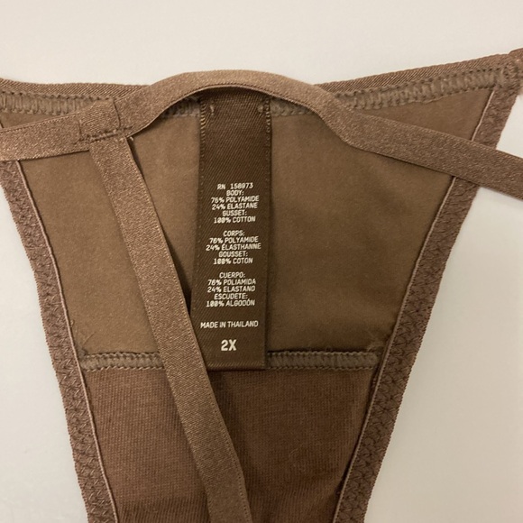 🤎🤎 SKIMS MICRO THONG 🤎🤎 - Picture 3 of 4